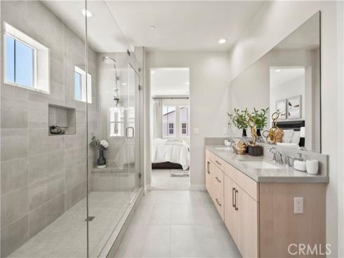 251  Brackens  , Lake Forest, CA