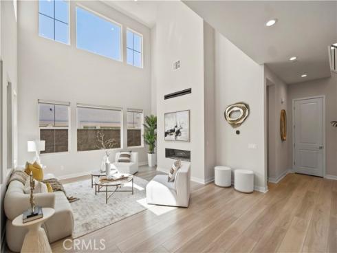 251  Brackens  , Lake Forest, CA