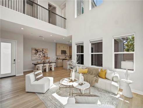 251  Brackens  , Lake Forest, CA