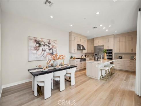 251  Brackens  , Lake Forest, CA