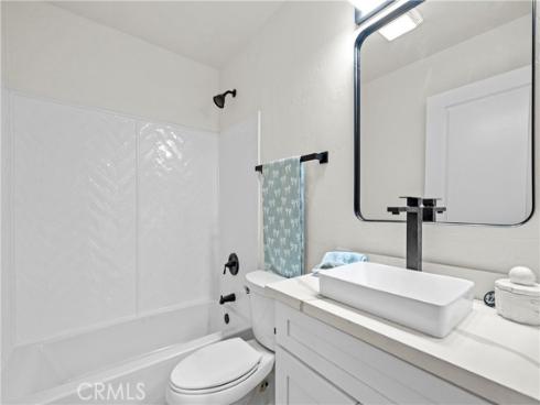 23214  Orange  7  Avenue, Lake Forest, CA