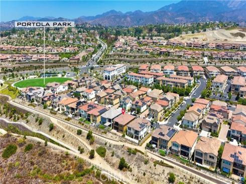 1186  Viejo Hills Dr  , Lake Forest, CA