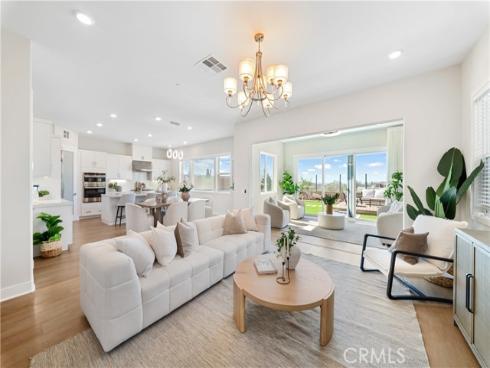 671  Pelion  , Lake Forest, CA