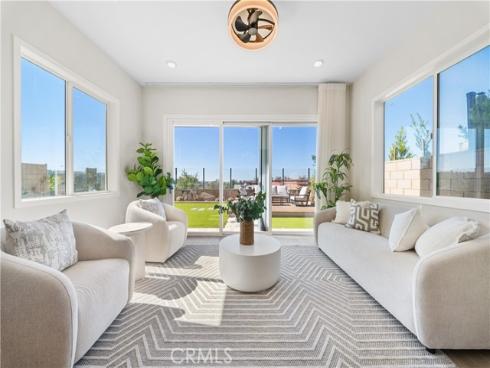 671  Pelion  , Lake Forest, CA