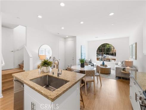 81  Savannah  , Lake Forest, CA