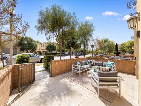 81  Savannah  , Lake Forest, CA