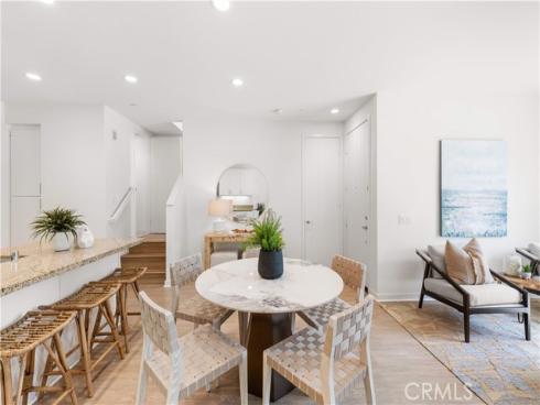 81  Savannah  , Lake Forest, CA