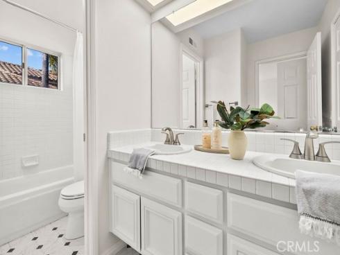 7  pandale  , Lake Forest, CA