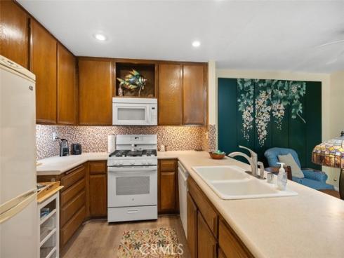 22201  Center pointe  , Lake Forest, CA