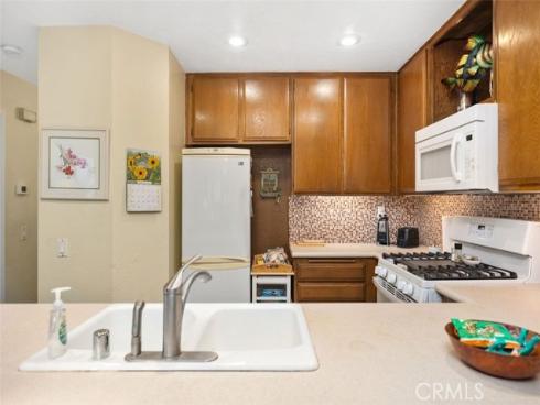 22201  Center pointe  , Lake Forest, CA