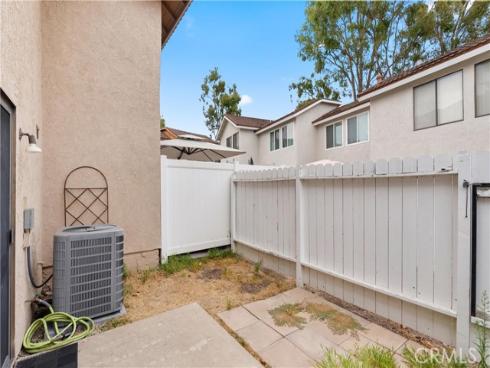 25885  Trabuco  91  Road, Lake Forest, CA