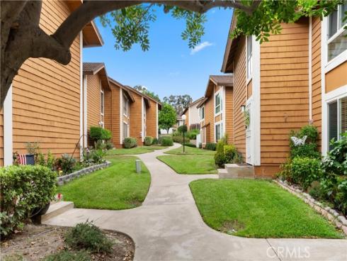 25885  Trabuco  91  Road, Lake Forest, CA