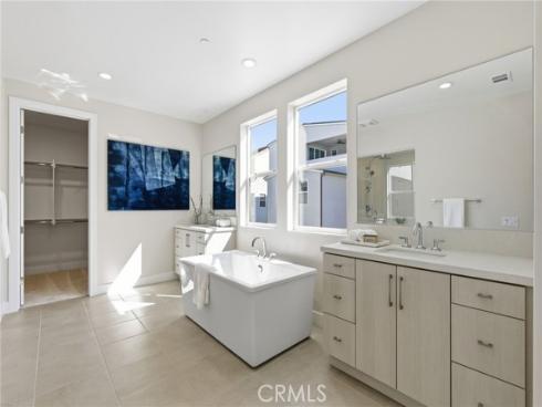 130 Paddlewheel , Lake Forest, CA