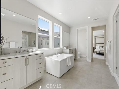 130 Paddlewheel , Lake Forest, CA