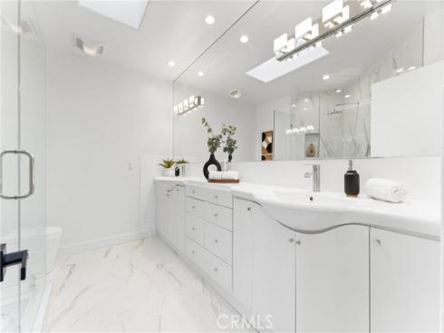 21886  Winnebago  , Lake Forest, CA