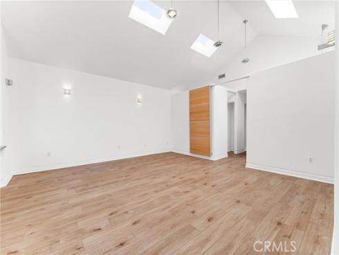 21886  Winnebago  , Lake Forest, CA