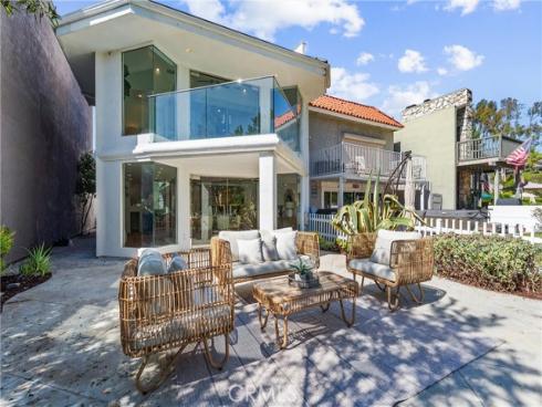 21886  Winnebago  , Lake Forest, CA