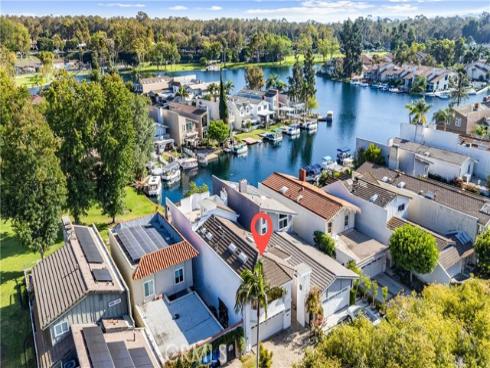 21886 Winnebago , Lake Forest, CA