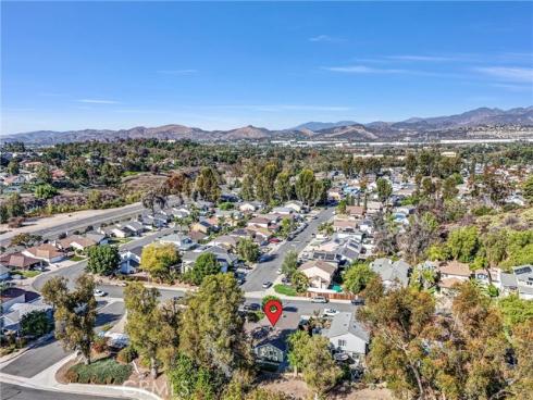 27122  Valleymont   Road, Lake Forest, CA