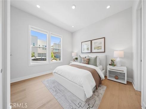 181  Buckeye  , Lake Forest, CA