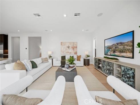 181  Buckeye  , Lake Forest, CA