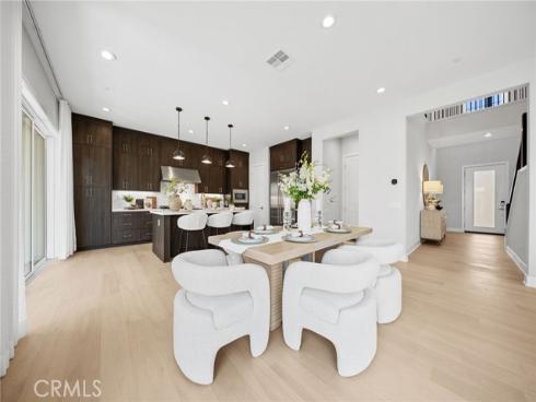 181  Buckeye  , Lake Forest, CA