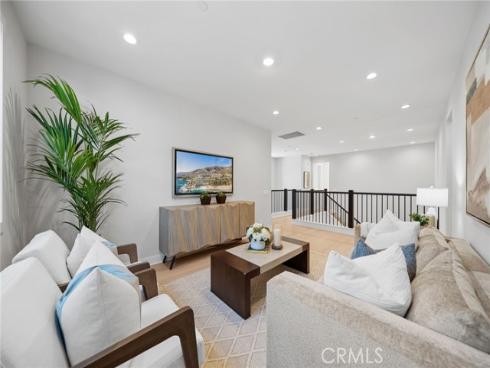 181  Buckeye  , Lake Forest, CA