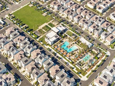 181  Buckeye  , Lake Forest, CA