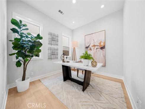 181  Buckeye  , Lake Forest, CA