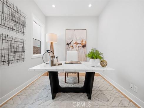 181  Buckeye  , Lake Forest, CA