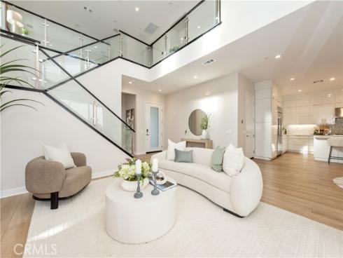 220  Holliston  , Lake Forest, CA