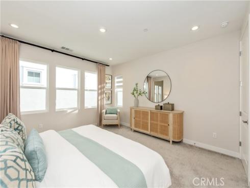 220  Holliston  , Lake Forest, CA