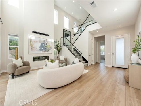 220  Holliston  , Lake Forest, CA