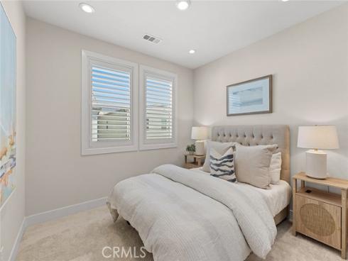 160  Royal  , Lake Forest, CA