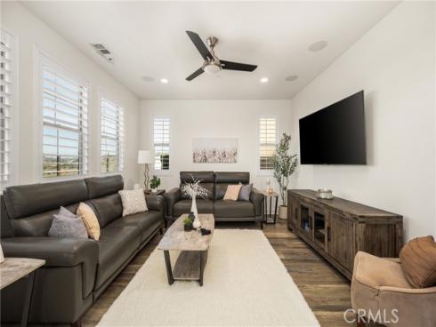 546  Escenico  , Lake Forest, CA