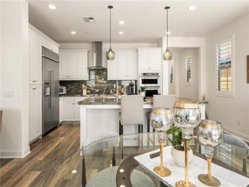 546  Escenico  , Lake Forest, CA