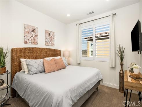 546  Escenico  , Lake Forest, CA