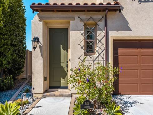 546  Escenico  , Lake Forest, CA