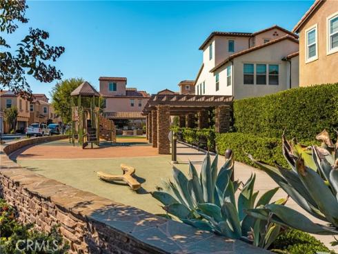 546  Escenico  , Lake Forest, CA