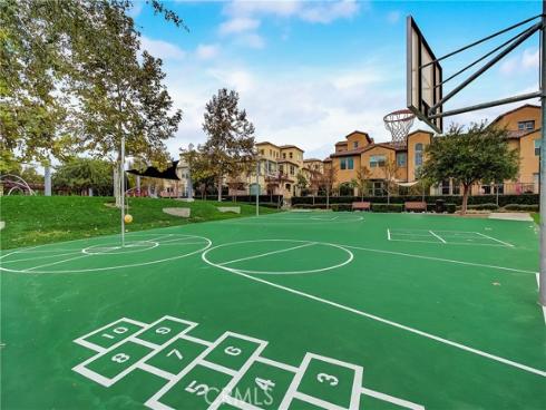 54  Clover  , Lake Forest, CA