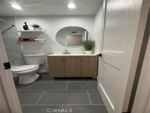 25052  Calle Arenal  , Lake Forest, CA