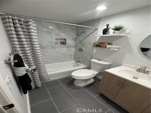 25052  Calle Arenal  , Lake Forest, CA