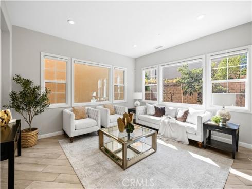 208  Pinnacle  , Lake Forest, CA