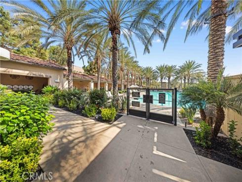 208  Pinnacle  , Lake Forest, CA