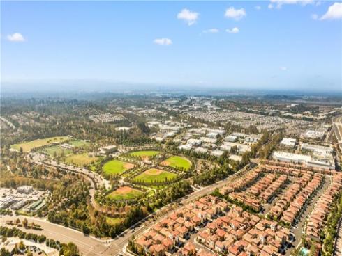 208  Pinnacle  , Lake Forest, CA