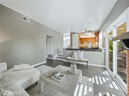 26262  Hesby  , Lake Forest, CA