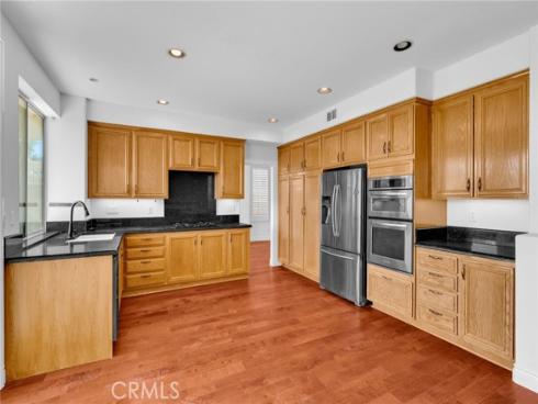 32  Salinas  , Lake Forest, CA