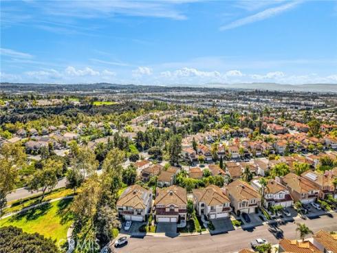 32  Salinas  , Lake Forest, CA