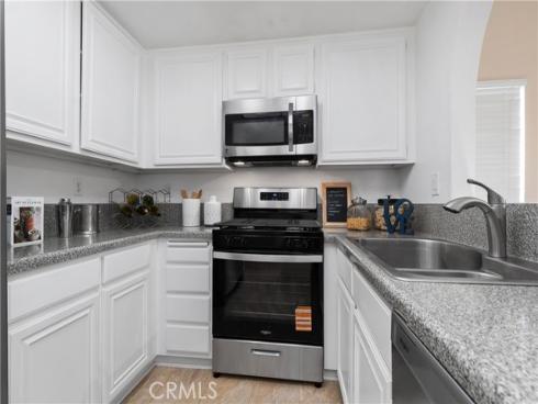 21175  Gladiolos  , Lake Forest, CA