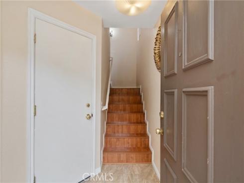 21175  Gladiolos  , Lake Forest, CA